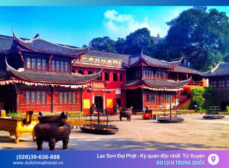 Chùa Lăng Vân với tượng Phật Di Lặc uy nghiêm, hòa quyện giữa nghệ thuật Ấn Độ và Hy Lạp