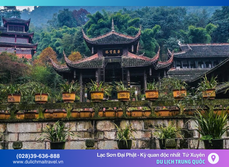 Chùa Ô Vưu cổ kính, kết hợp giữa kiến trúc độc đáo và cảnh sắc thiên nhiên thơ mộng