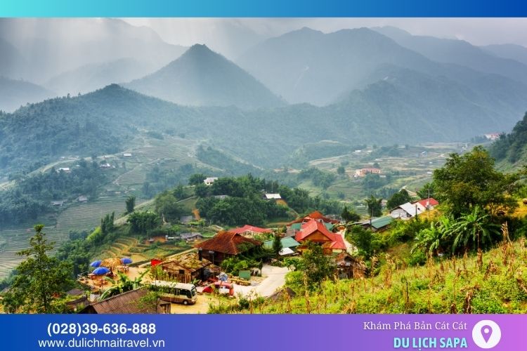 Bản Cát Cát có khí hậu ôn hòa nên du khách có thể tham quan vào mọi thời điểm trong năm