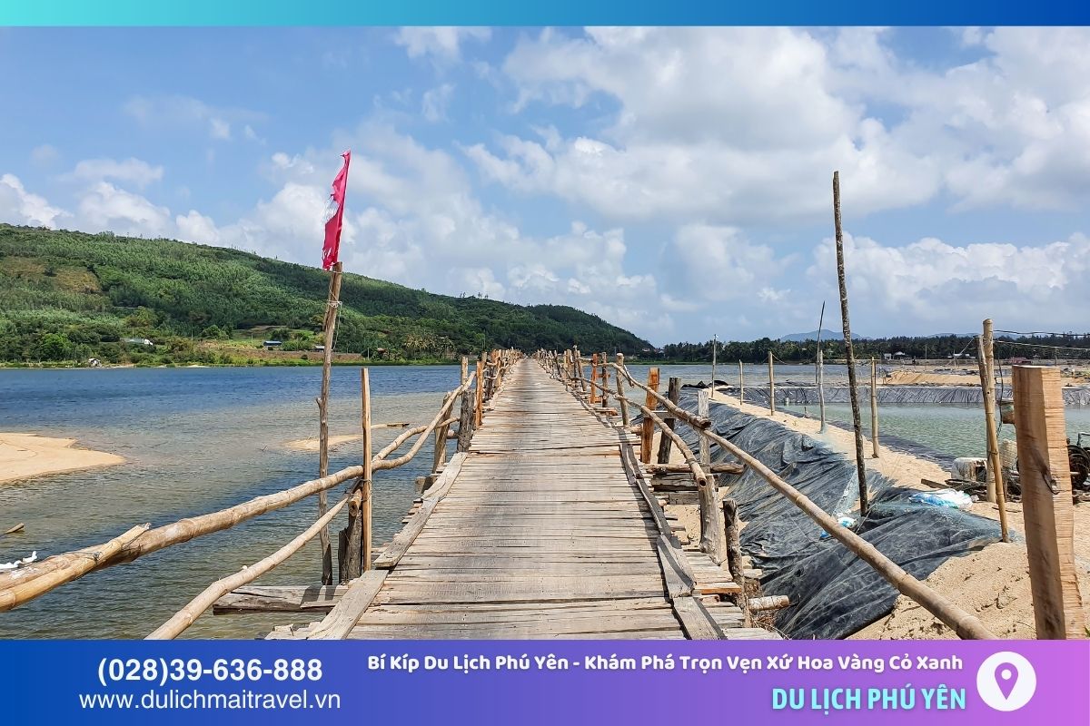 Cầu Ông Cọp - cầu gỗ dài nhất Việt Nam mang vẻ đẹp mộc mạc và thanh bình