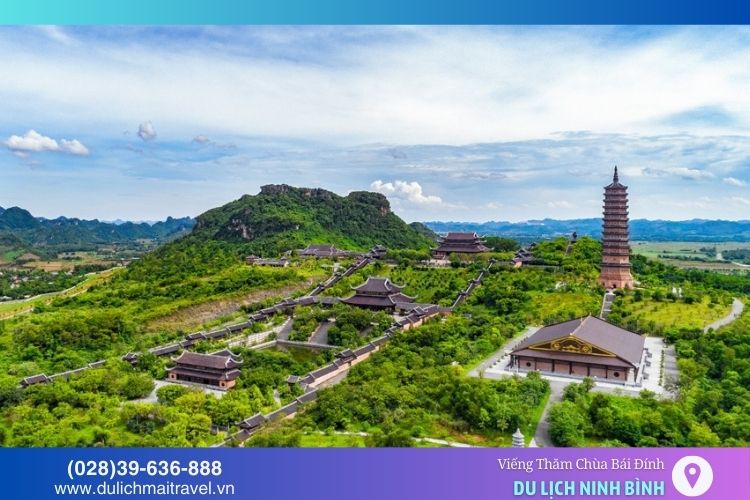 Chùa Bái Đính kết hợp hài hòa giữa cảnh quan thiên nhiên và các công trình kiến trúc đặc sắc