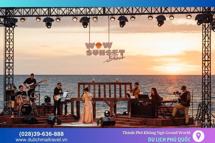 Hồ Tình Yêu và Quảng trường Vũ Điệu Nhiệt Đới tổ chức sự kiện âm nhạc và biểu diễn