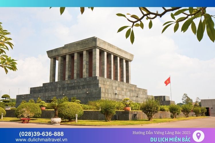 Lăng Chủ tịch lưu giữ thi hài Chủ tịch Hồ Chí Minh, là một di tích lịch sử văn hóa quan trọng