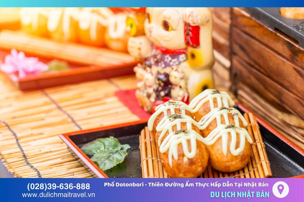 Takoyaki: Bánh bạch tuộc là món ăn đường phố nổi tiếng Osaka