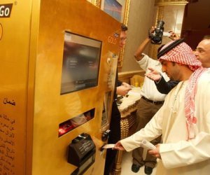 Độc đáo ATM rút vàng ở Dubai