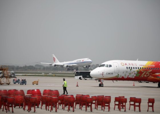 COMAC C909 - Dấu Mốc Mới Của Hàng Hàng Không Vietjet