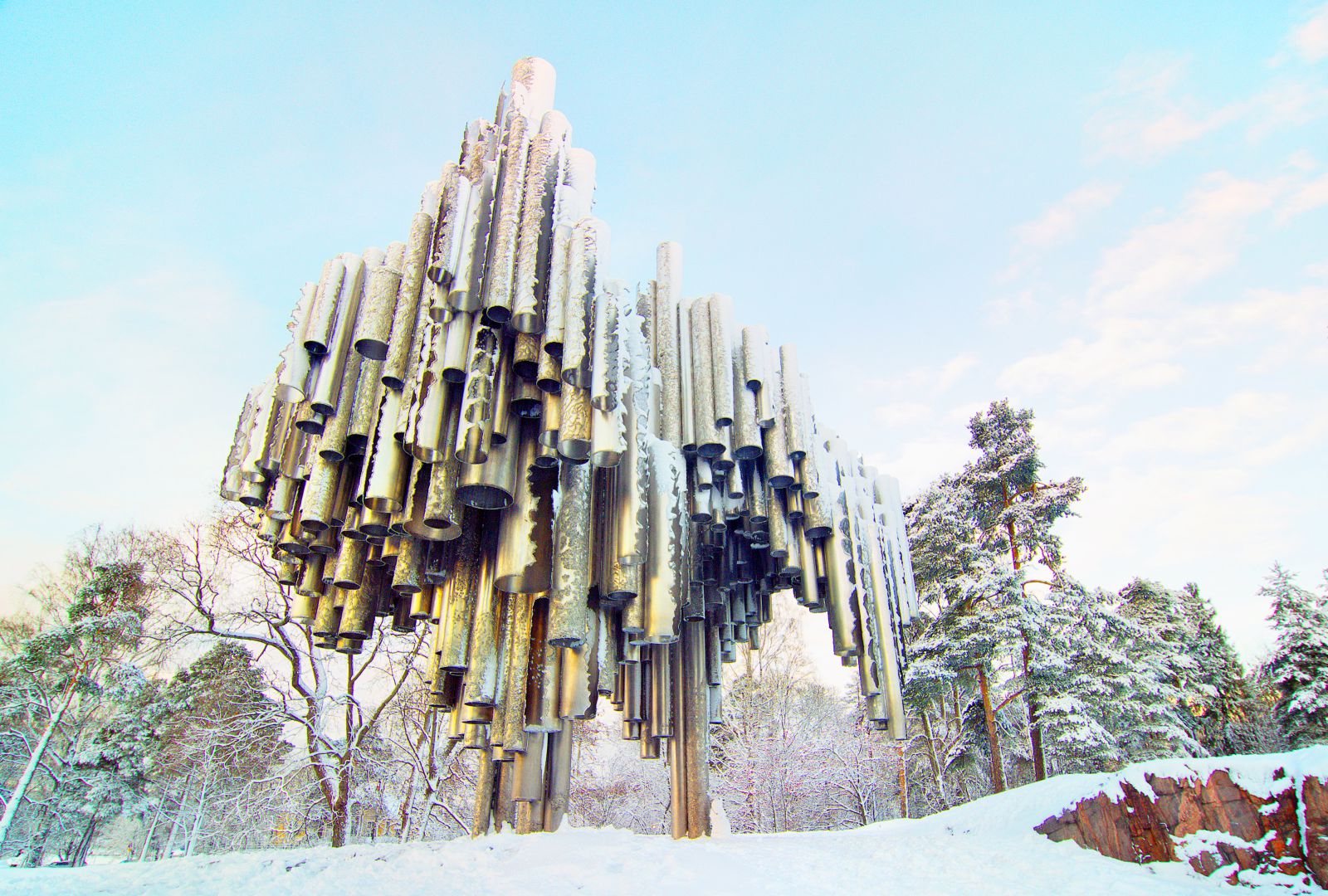 Công viên Sibelius với đài tưởng niệm nhạc sĩ lừng danh Sibelius