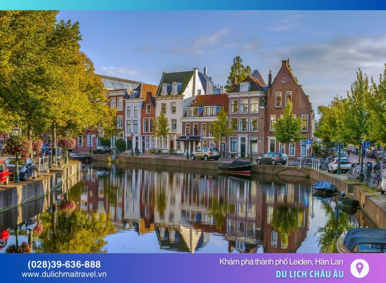 Leiden, thành phố cổ kính giữa Amsterdam và The Hague, nổi tiếng với kênh rạch và di sản văn hóa.